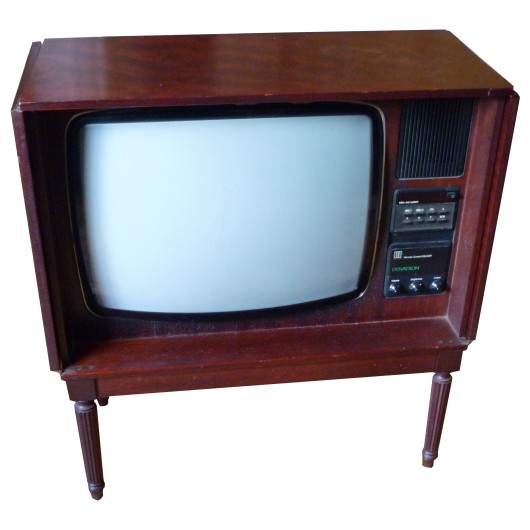 Dynatron Wooden Television with Doors