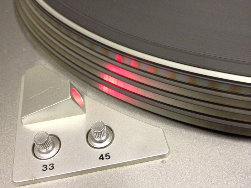 Garrard GT-35P Turntable